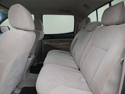 Used 2006 Toyota Tacoma PreRunner RWD image 10