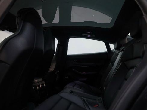 Used 2021 Porsche Taycan 4S w/ Premium Package image 19