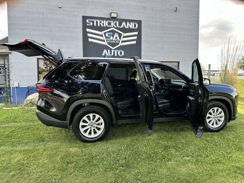 Used 2026 Toyota Grand Highlander AWD Hybrid image 28