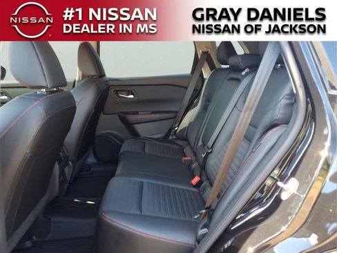 Certified 2025 Nissan Rogue SV AWD/4WD image 27