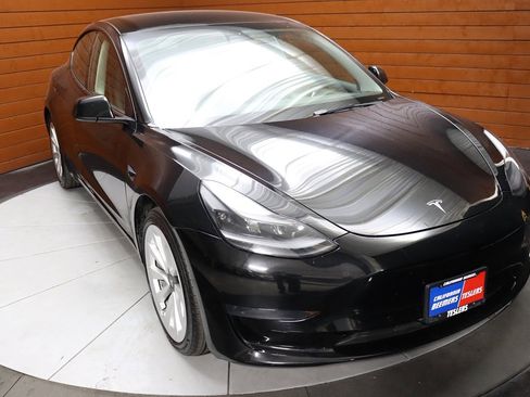 Used 2023 Tesla Model 3 Standard Range image 52