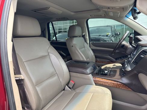 Used 2019 Chevrolet Tahoe Premier AWD/4WD image 18
