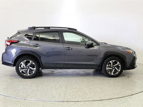 Used 2025 Subaru Crosstrek 2.0i Premium AWD/4WD image 8