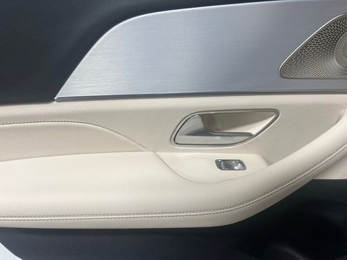 Used 2022 Mercedes-Benz GLE 350 4MATIC image 24