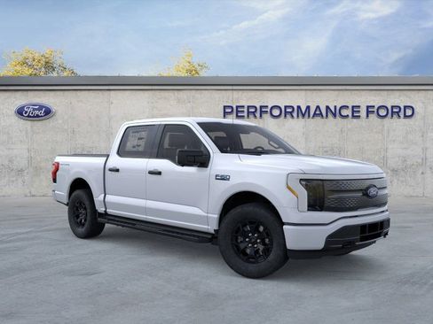 New 2025 Ford F150 Lightning XLT image 7