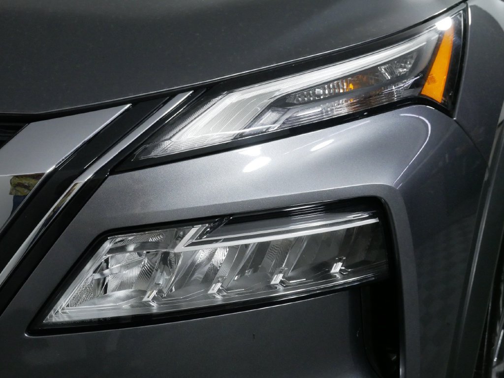 Used 2023 Nissan Rogue SV AWD/4WD image 14