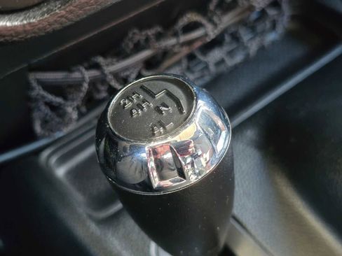 Used 2018 Jeep Wrangler Unlimited Sport S image 35