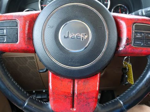 Used 2014 Jeep Wrangler Unlimited Sahara AWD/4WD image 27