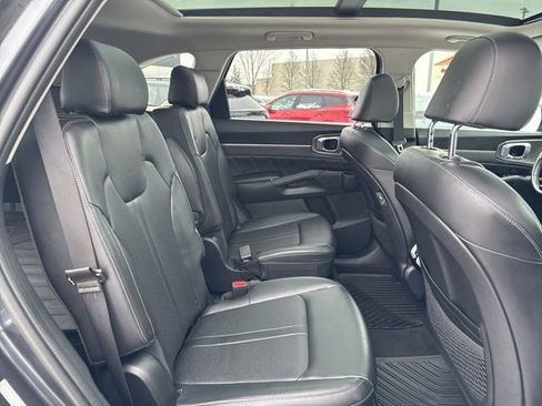Used 2023 Kia Sorento SX image 48