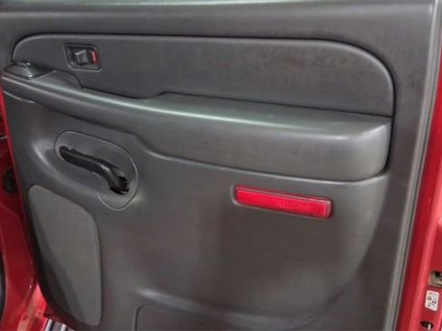 Used 2006 Chevrolet Silverado 2500 LT image 17