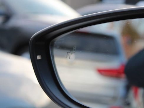 Used 2017 Volkswagen Passat 1.8T R-Line image 43