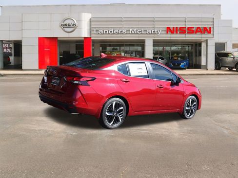 New 2025 Nissan Versa SR w/ Trunk Package image 3