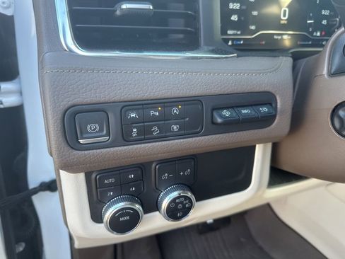 Certified 2023 GMC Yukon Denali image 20