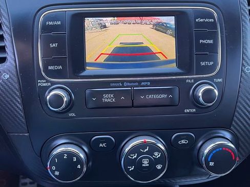 Used 2015 Kia Forte SX image 16