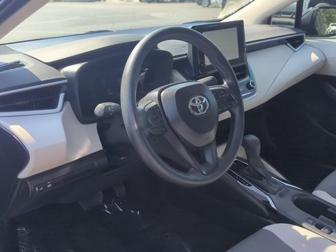 Used 2026 Toyota Corolla LE image 9
