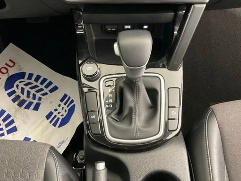 Used 2025 Kia Seltos S image 15