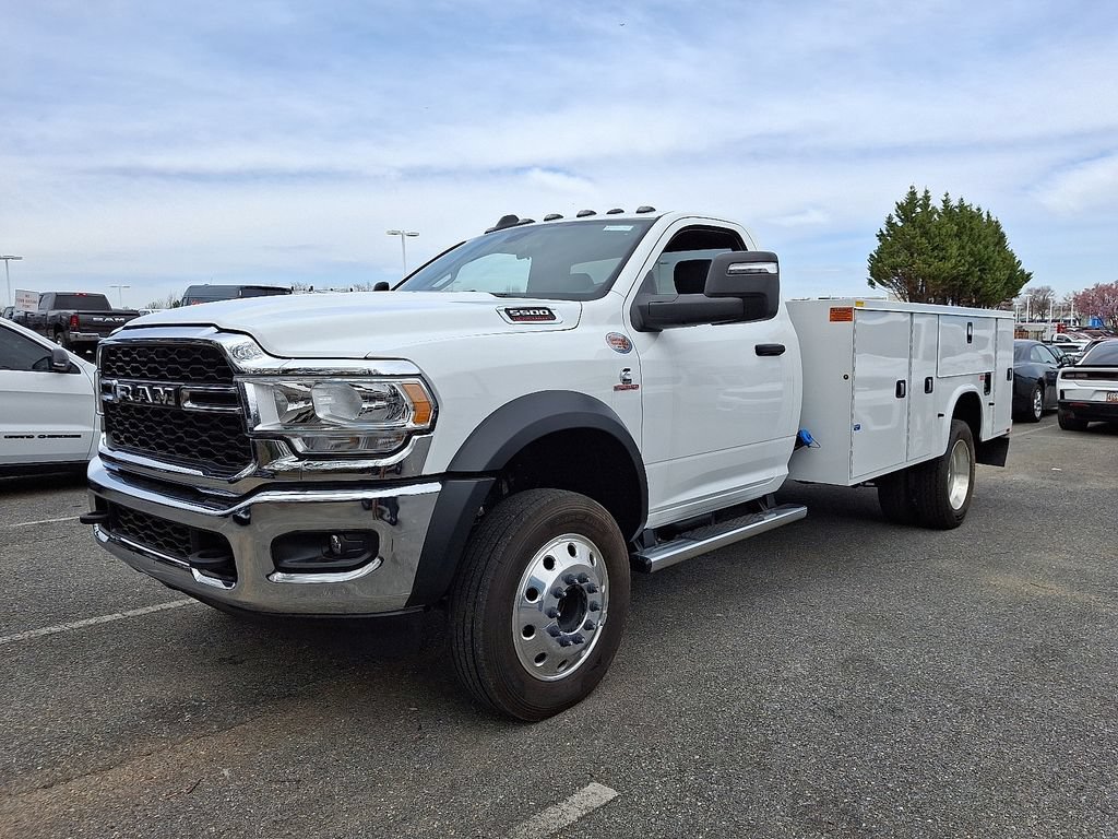 Used 2024 RAM 5500 Tradesman AWD/4WD image 3
