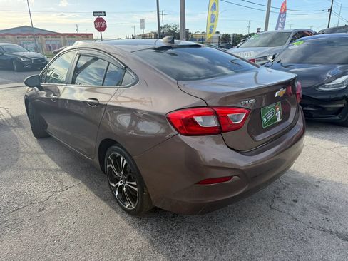 Used 2019 Chevrolet Cruze LS FWD image 5
