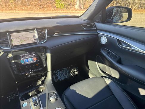 Used 2023 INFINITI QX50 Sport image 14