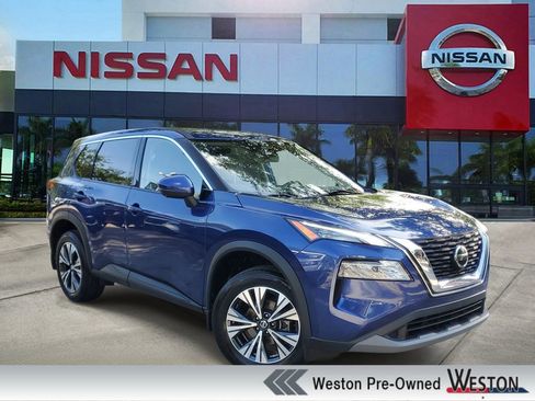 Certified 2021 Nissan Rogue SV FWD image 1