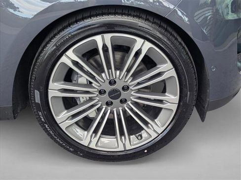 New 2026 Land Rover Range Rover Sport SE AWD/4WD image 9