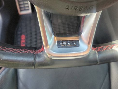 Used 2021 Volkswagen Jetta GLI Autobahn image 18