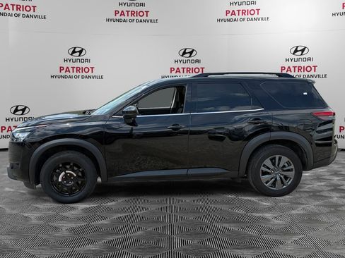 Used 2024 Nissan Pathfinder SV AWD/4WD image 6