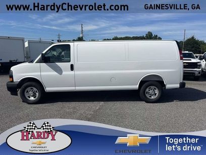 New 2026 Chevrolet Express 2500 Extended w/ Driver Convenience Package