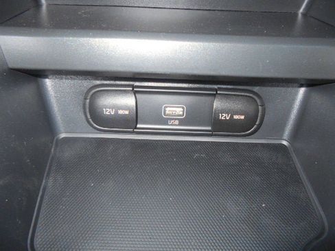 Used 2020 Kia Soul S image 24