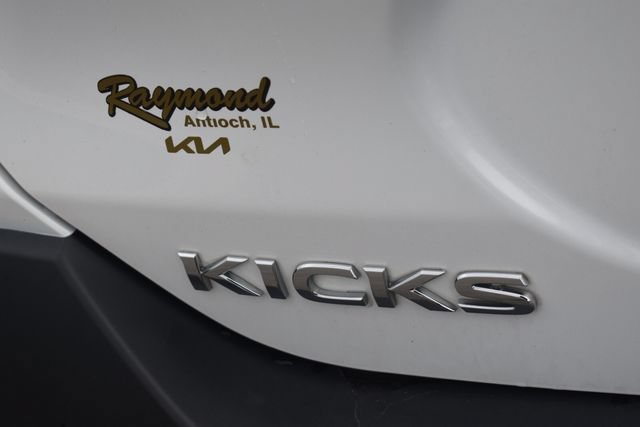 Used 2018 Nissan Kicks SV FWD image 15