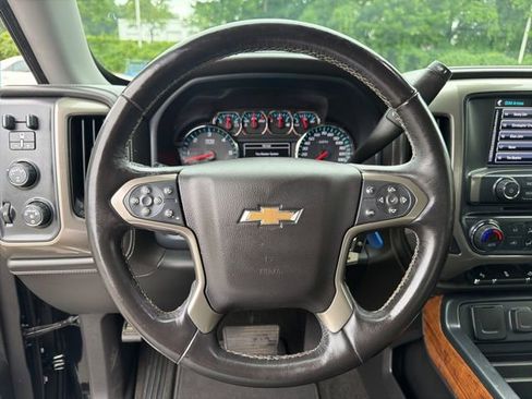 Used 2018 Chevrolet Silverado 1500 High Country AWD/4WD image 16
