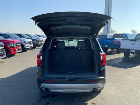 Used 2020 GMC Acadia SLT image 13