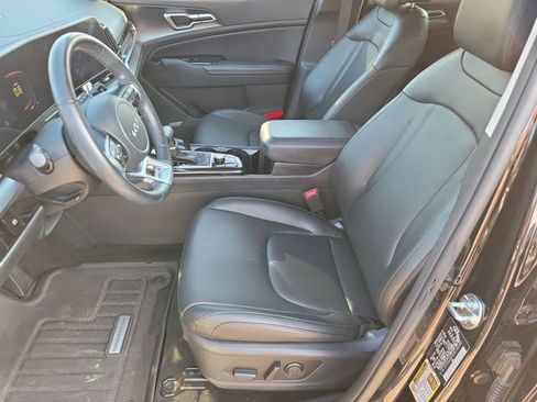 Used 2024 Kia Sportage EX FWD image 9