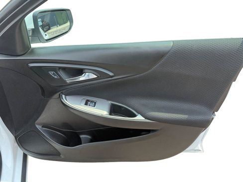 Used 2024 Chevrolet Malibu LT w/ Sport Edition FWD image 23