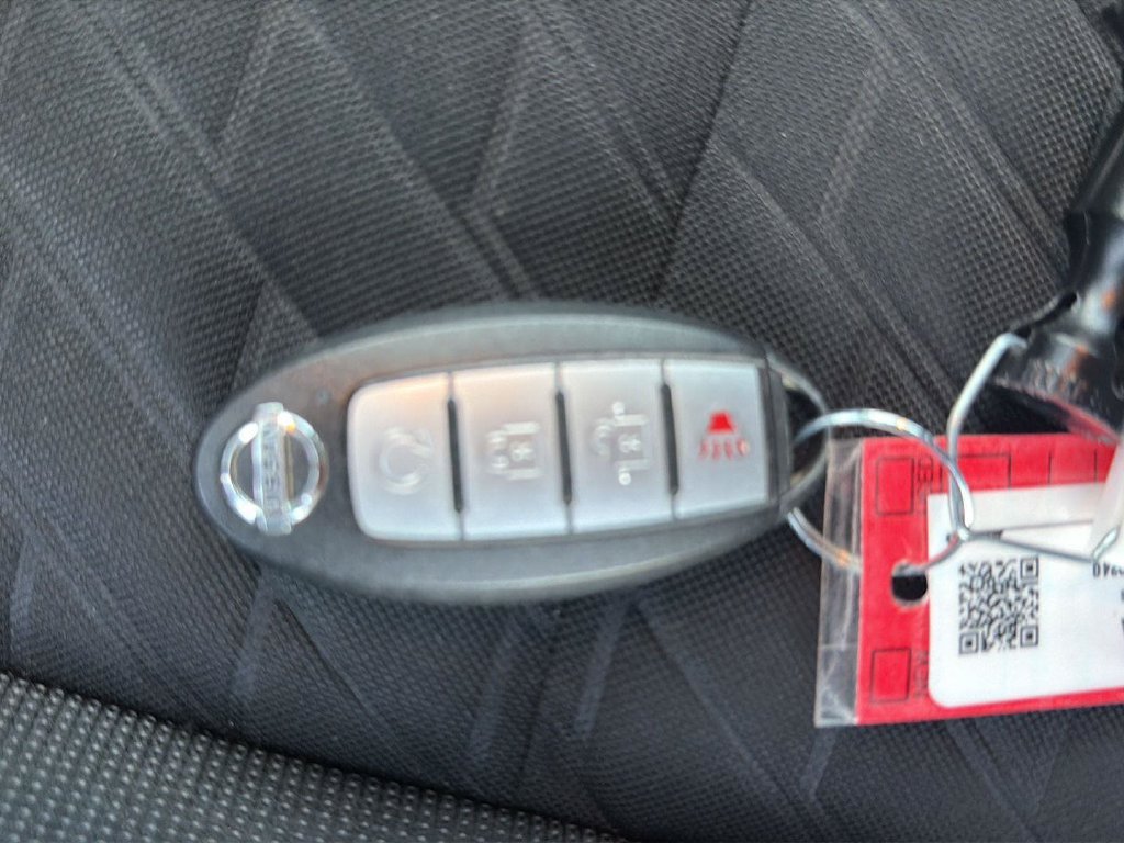 Used 2021 Nissan Kicks SV FWD image 29