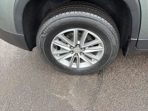 Used 2022 Chevrolet Traverse LT w/ LPO, Floor Liner Package image 46
