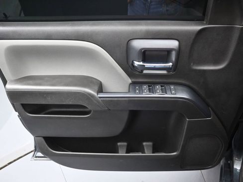 Used 2017 Chevrolet Silverado 2500 W/T AWD/4WD image 21