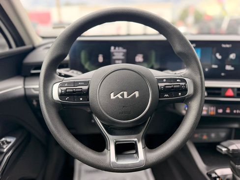 Used 2026 Kia K5 LXS FWD image 18