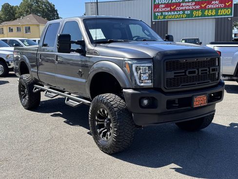 Used 2015 Ford F250 XLT w/ XLT Value Package AWD/4WD image 33