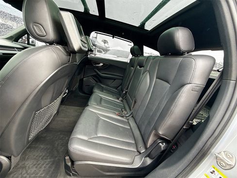 Used 2018 Audi Q7 3.0T Prestige image 27