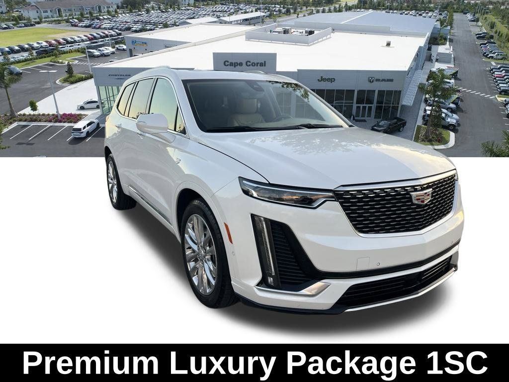 Used 2022 Cadillac XT6 Premium Luxury w/ Platinum Package FWD image 3