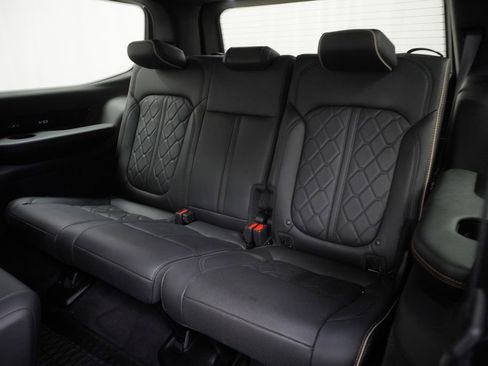 Certified 2024 Jeep Grand Wagoneer Series III w/ Rear-Seat Entertainment Group AWD/4WD image 24