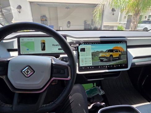Used 2023 Rivian R1S Adventure AWD/4WD image 6
