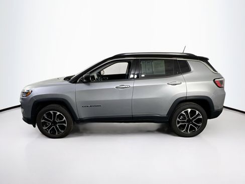 Used 2022 Jeep Compass Limited image 8