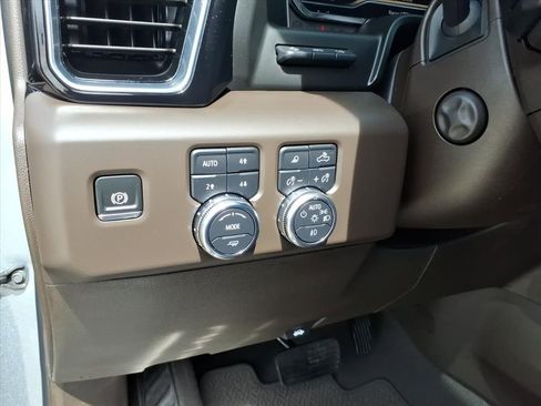 Used 2025 GMC Sierra 1500 Denali image 24