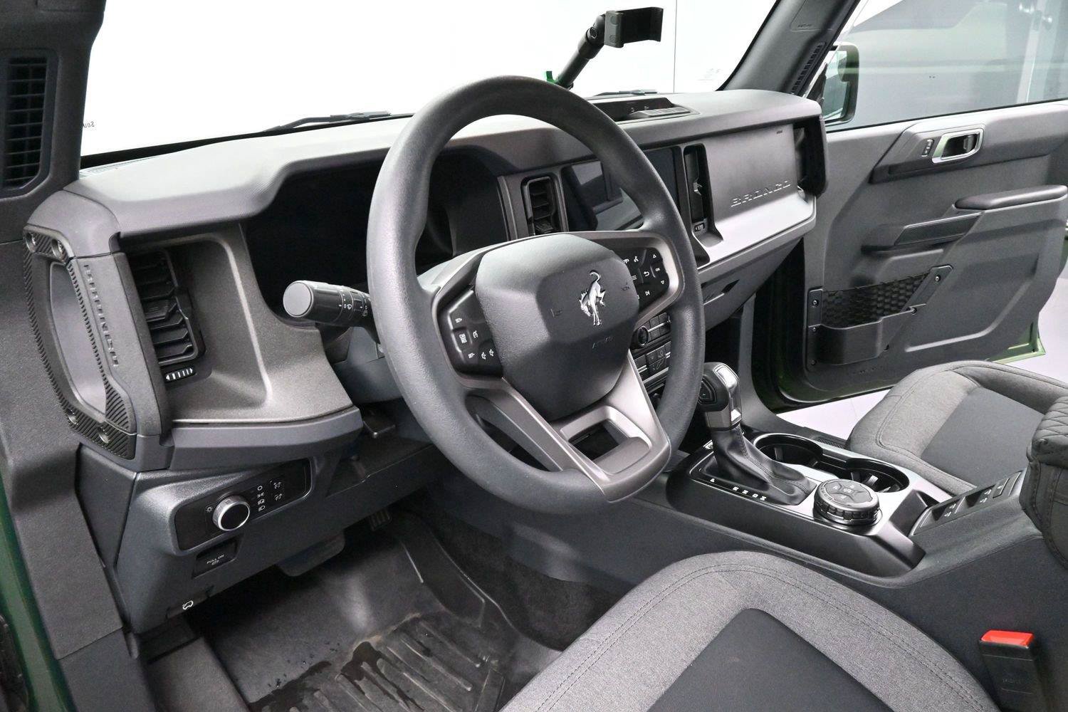 Used 2025 Ford Bronco 4-Door AWD/4WD image 14