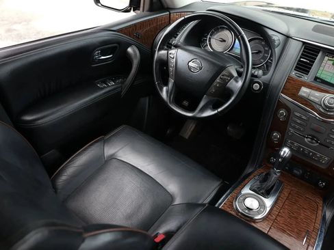 Used 2019 Nissan Armada Platinum w/ Captain's Chairs Package RWD image 10