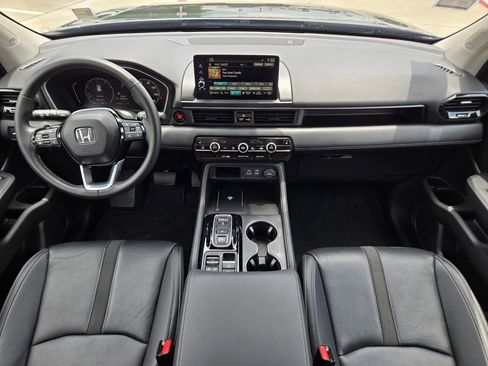 Certified 2023 Honda Pilot Touring image 15