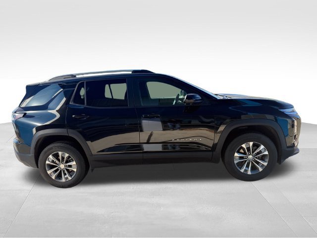 Used 2025 Chevrolet Equinox LT w/ Convenience Package II AWD/4WD image 4