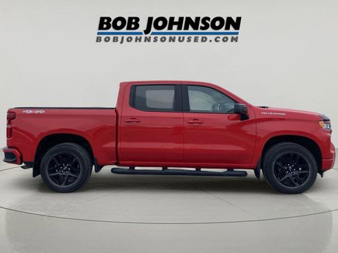 Used 2023 Chevrolet Silverado 1500 RST image 3